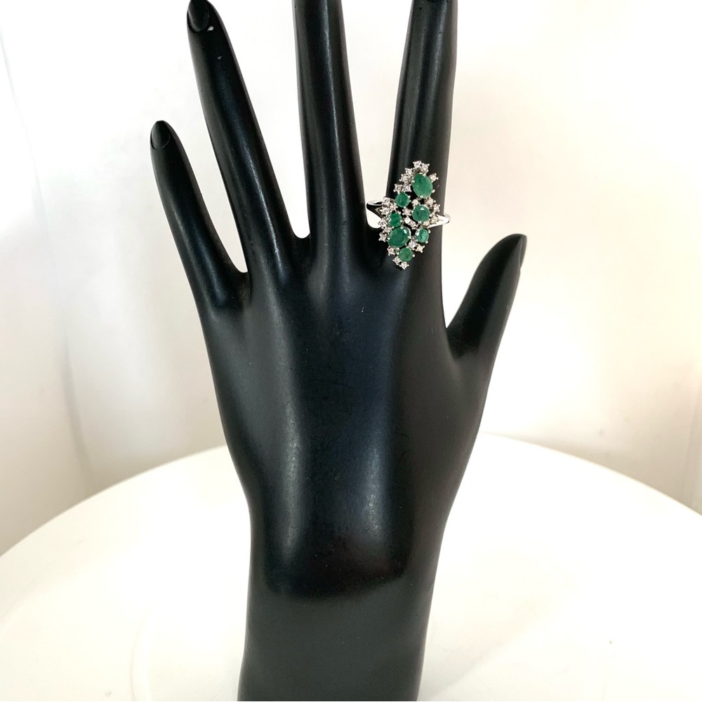 STERLING SILVER 925 GENUINE EMERALD AND CUBIC ZIRCONIA COCKTAIL RING (7) - Picture 5 of 16